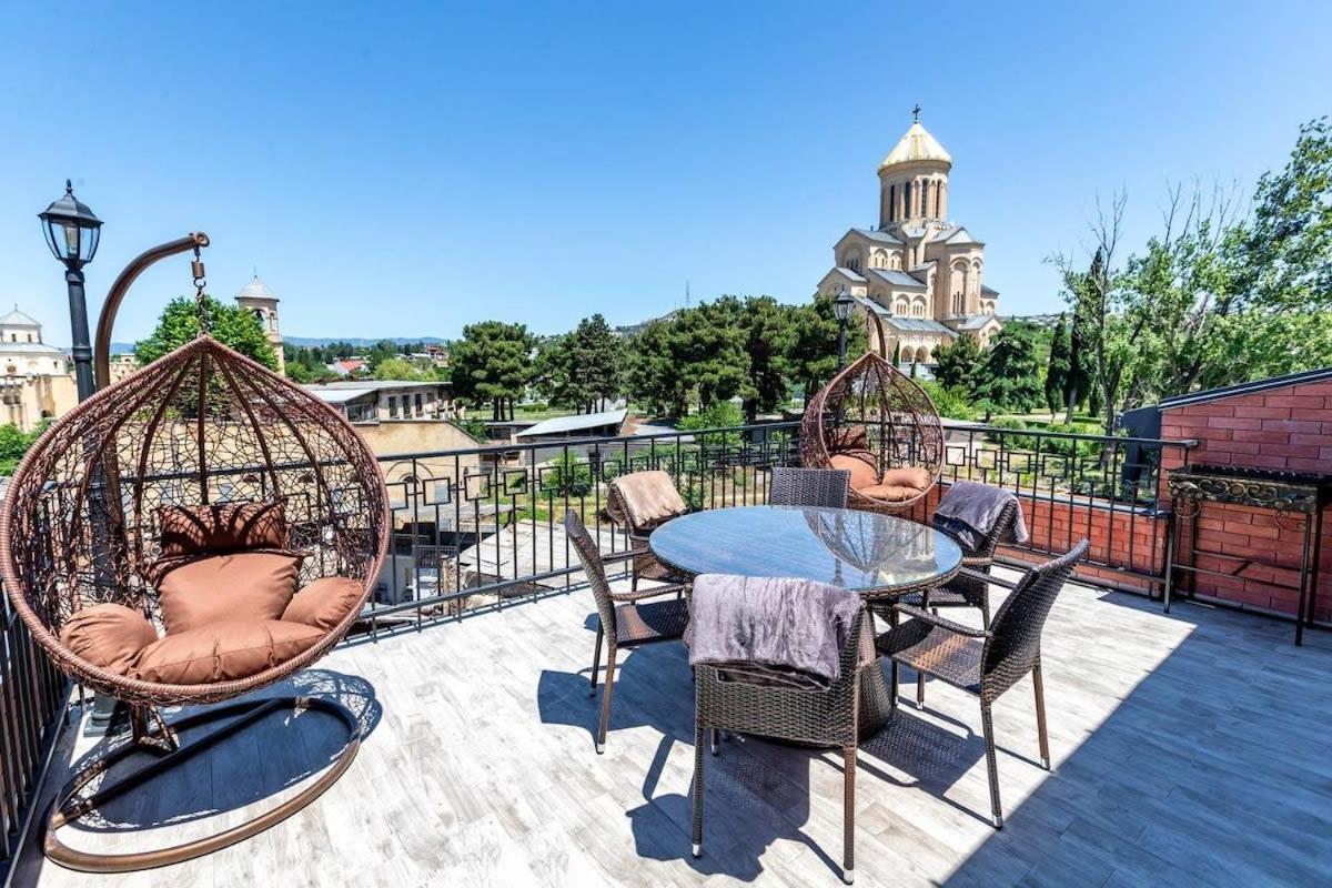 3Br Apt W Huge Terrace & Magnificent Views Tbilisi Exterior foto