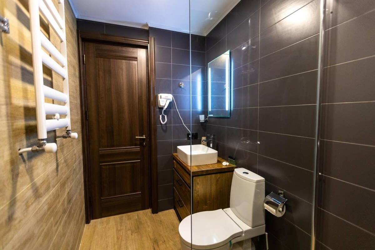 3Br Apt W Huge Terrace & Magnificent Views Tbilisi Exterior foto